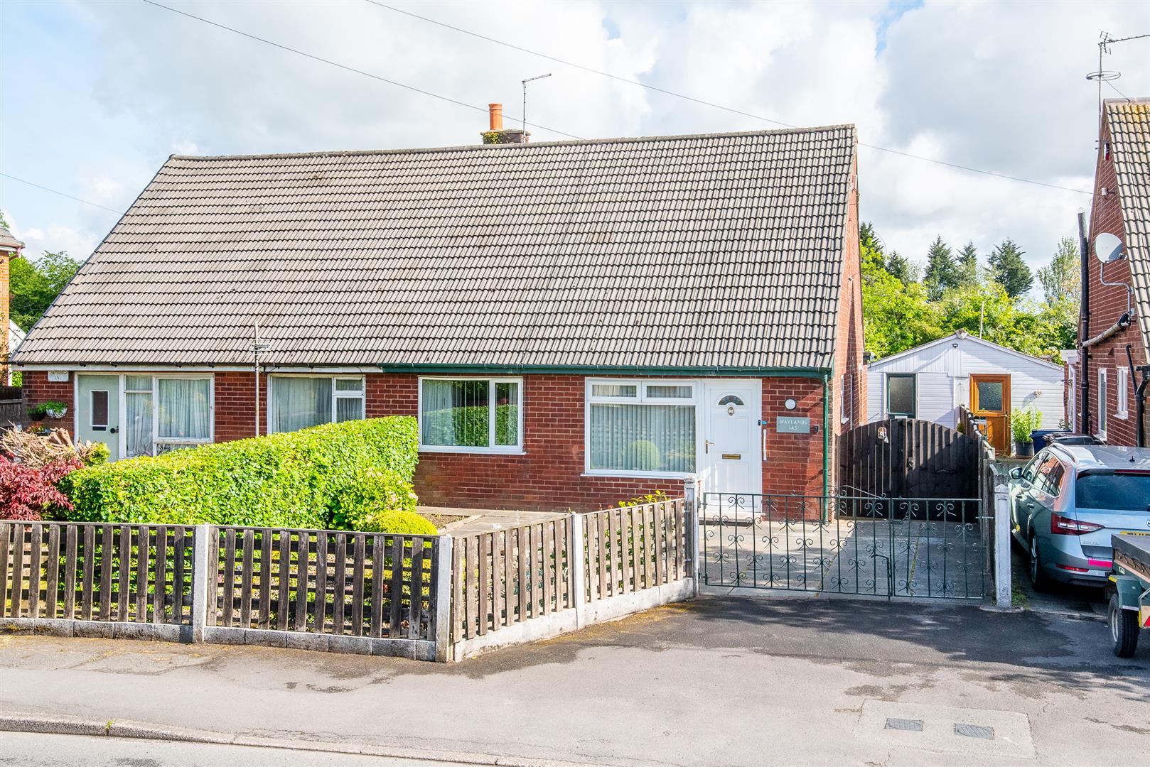 3 bed property in Chapel Lane, Preston